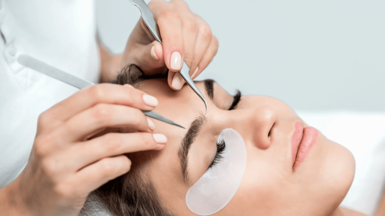 Trattamento di infoltimento ciglia