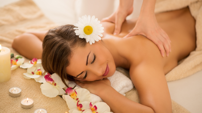 Tipi di massaggio: foto durante il trattamento